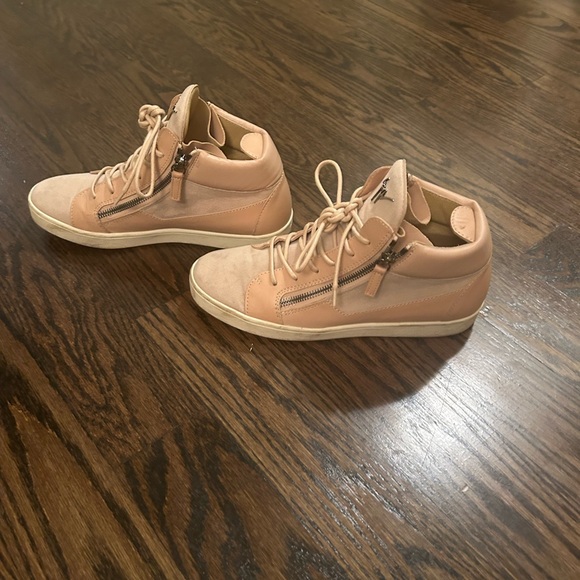 Giuseppe Zanotti Pink London Mid-top Sneaker. Size 38 (fits like a 7.5 US). - Picture 2 of 8